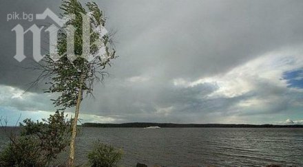 ураганен вятър отнесе покрив бензиностанция видин