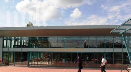 фенове левски цска блокираха метрото полицаи жандармерия вадят насила