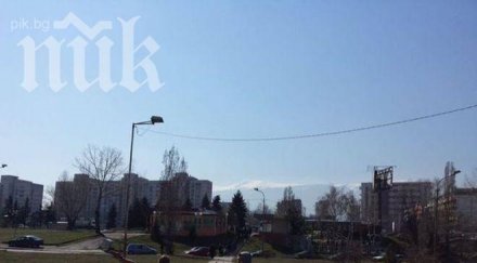 става горещо червени фенове гонят левскари софия снимка