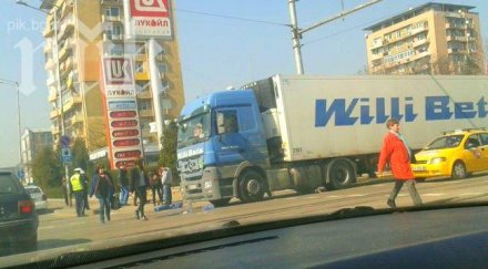 пик блъснатият тир столицата мъж кома поставиха командно дишане