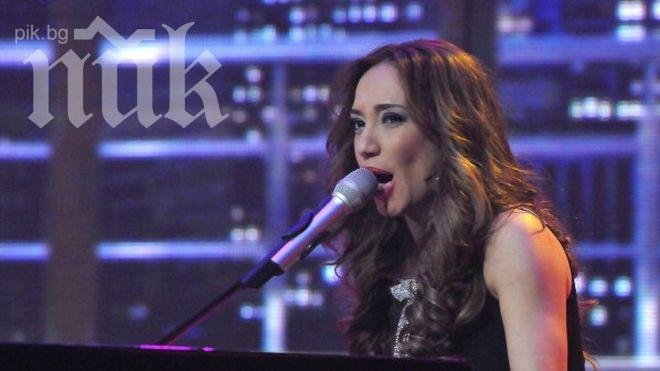 Шоу! Мария Илиева лъсна без рокля на участие