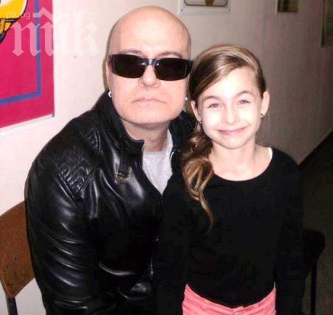 Инспектори подгониха Слави Трифонов заради Крисия и г-н Андреев!