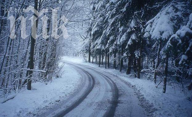 Сняг остави без ток десетки населени места в Иркутска област