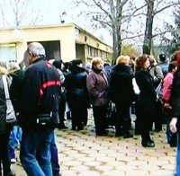 Евростат: Българите са най-недоволни от живота си и най-бедни в ЕС