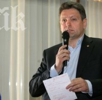 Депутат от БСП рамо до рамо със Сидеров – България трябвало да подкрепи референдума в Крим