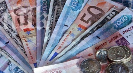 крим сменя украинската валута април