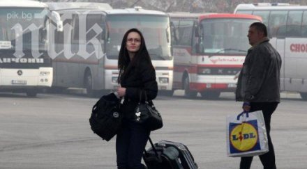 110 хиляди българи заминават чужбина великден