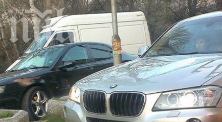 скандалната валя ахчиева яхна бмв 150 бона водещата води двойнствен живот снимка