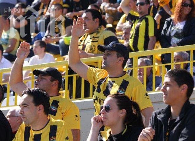 Война между фенове на Левски и Ботев