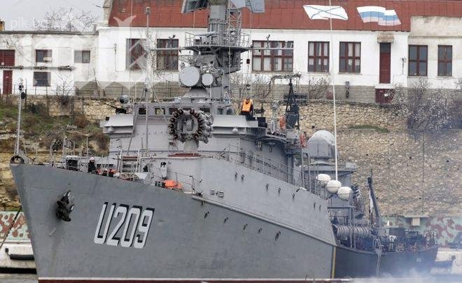 Проруските военни в Севастопол плениха командващия ВМС на Украйна