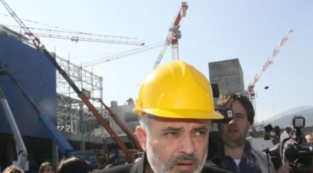 тотю младенов дава хляб 100 000 българи