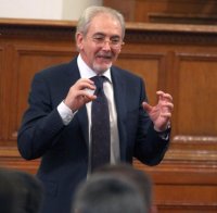 Лютви Местан: Президентът залага на анти-ДПС настроенията