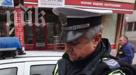 сирийски шофьор блъсна челно скала оцеля