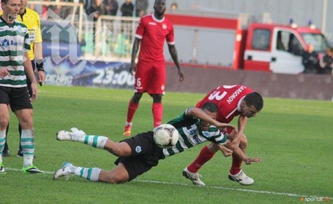 Черно море и ЦСКА не успяха да си вкарат гол през първото полувреме