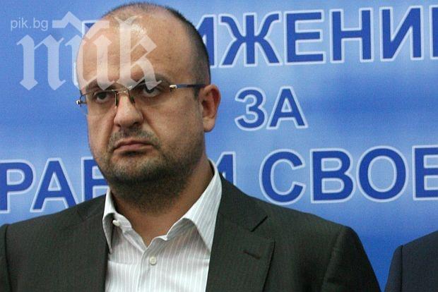 Депутатът Камен Костадинов се потроши, претърпя операция