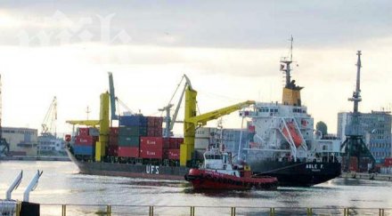 затвориха пристанището варна празни кораби