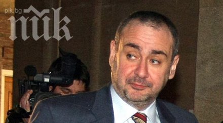 мъж представя борис велчев иска хил евро подкуп висша чиновничка
