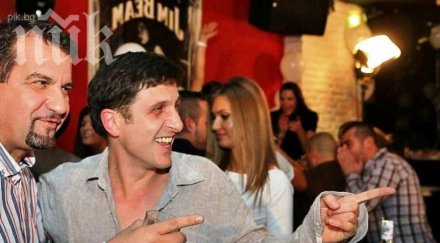 асен блатечки спира снима сериали отдава театъра режисьор