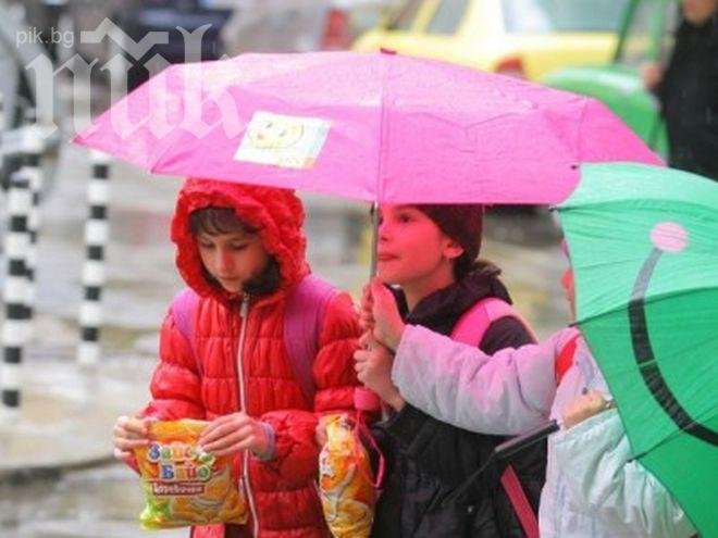 За 6 месеца: 3350 българчета са напуснали България!