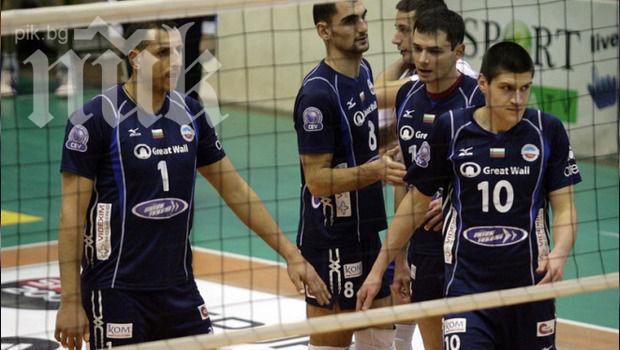 Марек и Левски на полуфинал 