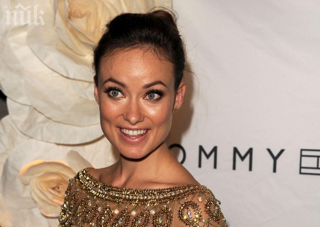 Оливия Уайлд се подигра с Джордж Клуни в мрежата (снимка)