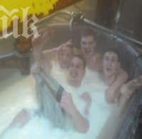 Кеф! Работници във фабрика за сирене се къпят във вана с мляко (видео)