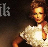 Нямала корекции по себе си?! Вижте Глория в зората на кариерата й (снимки)