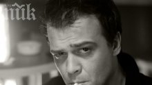 Кола помете актьора Симеон Лютаков