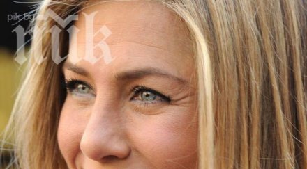 дженифър анистън разкрасява мантри