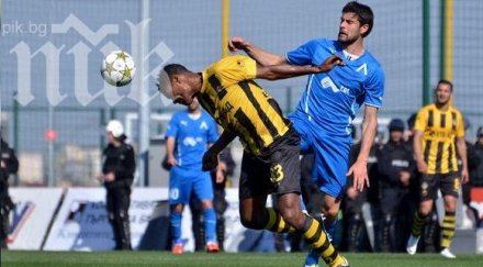 титуляр ботев подписва левски