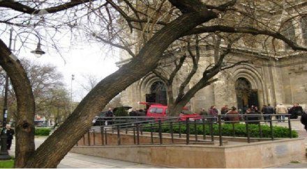 изпратиха бял ковчег боби манджуков катедралния храм варна