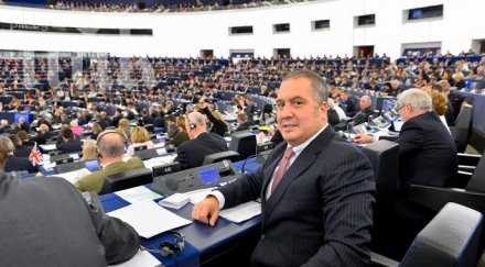 слави бинев дава изборния кодекс съда