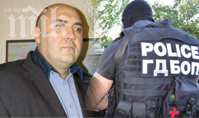 Чолата фалира! Банката му взема имението, семейството му остава на улицата!