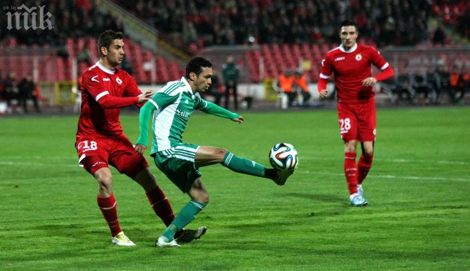 Лудогорец би ЦСКА с минимален резултат - 0:1, приближи се към титлата