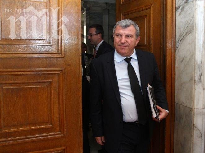 Министър Греков открива форум за взаимодействие между училището и бизнеса в Павликени