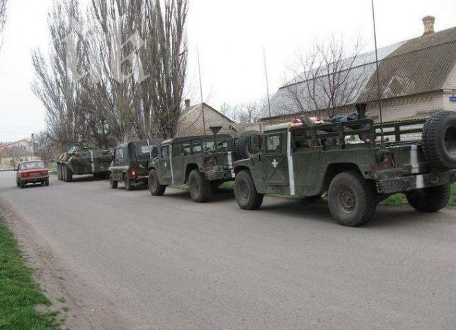 Евакуират посолството на Украйна в Москва (видео)