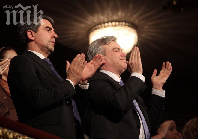 Плевнелиев посети НАТФИЗ по случай Международния ден на театъра