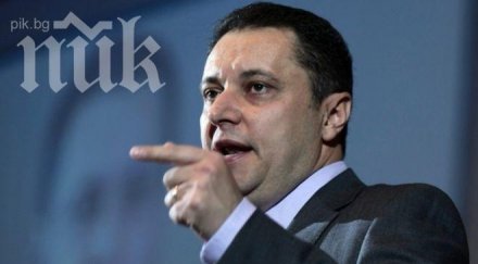 яне янев пик конституция правителството сваля власт 121 гласа избира голяма гавра вота хората