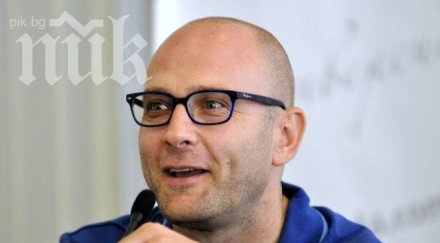 тити беснее ефир всички целувахте мустаците батков видя истинското сърце