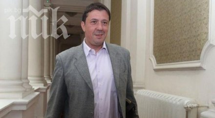 явор куюмджиев плевнелиев брутално нарушава законите повод импийчмънт