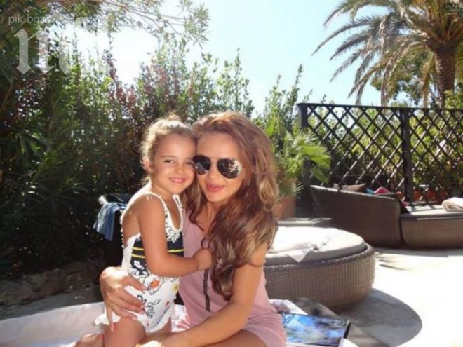 Мария плаща 8000 лева за детската градина на дъщеря си! Вижте какво включва цената!