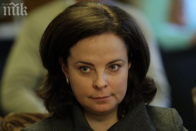 Здравната министърка е против използването на марихуана за медицински цели