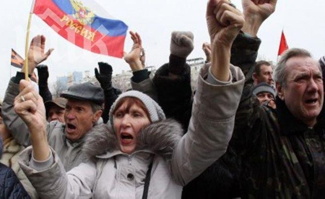 На демонстрация в Луганск: Европа е Содом и Гомор! Украйна е Русия!