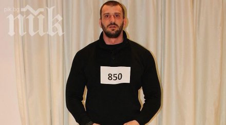 къртицата пак нагласена бутат скандалния емил русев финала