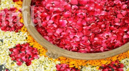 розовата вода намалява появата бръчки полезна кръвообращението