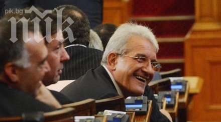 шефът енергийната комисия зла шега баба ванга можеше каже дали вдигне токът фалити сектора невъзможни