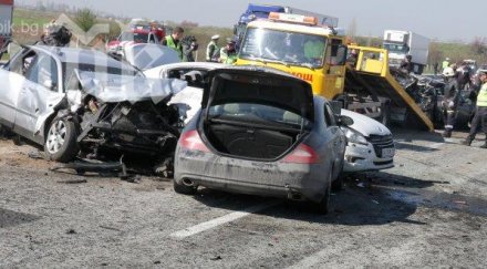 образуваха две дела адското меле магистралата