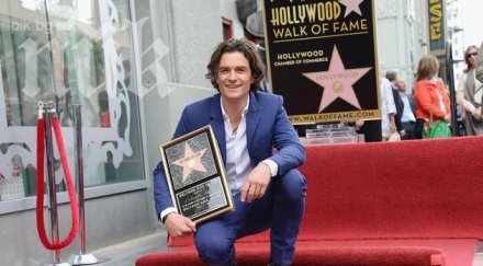 орландо блум сдоби звезда алеята славата