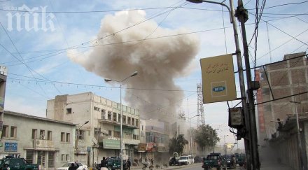 четирима полицаи загинали самоубийствен атентат кабул