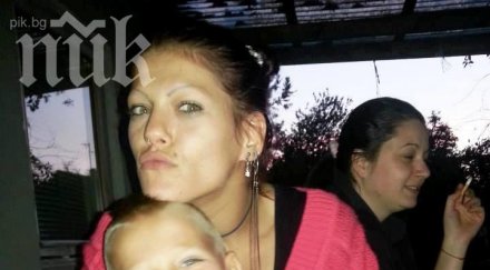 щастлив жана фактор заживя сина мъжа нас